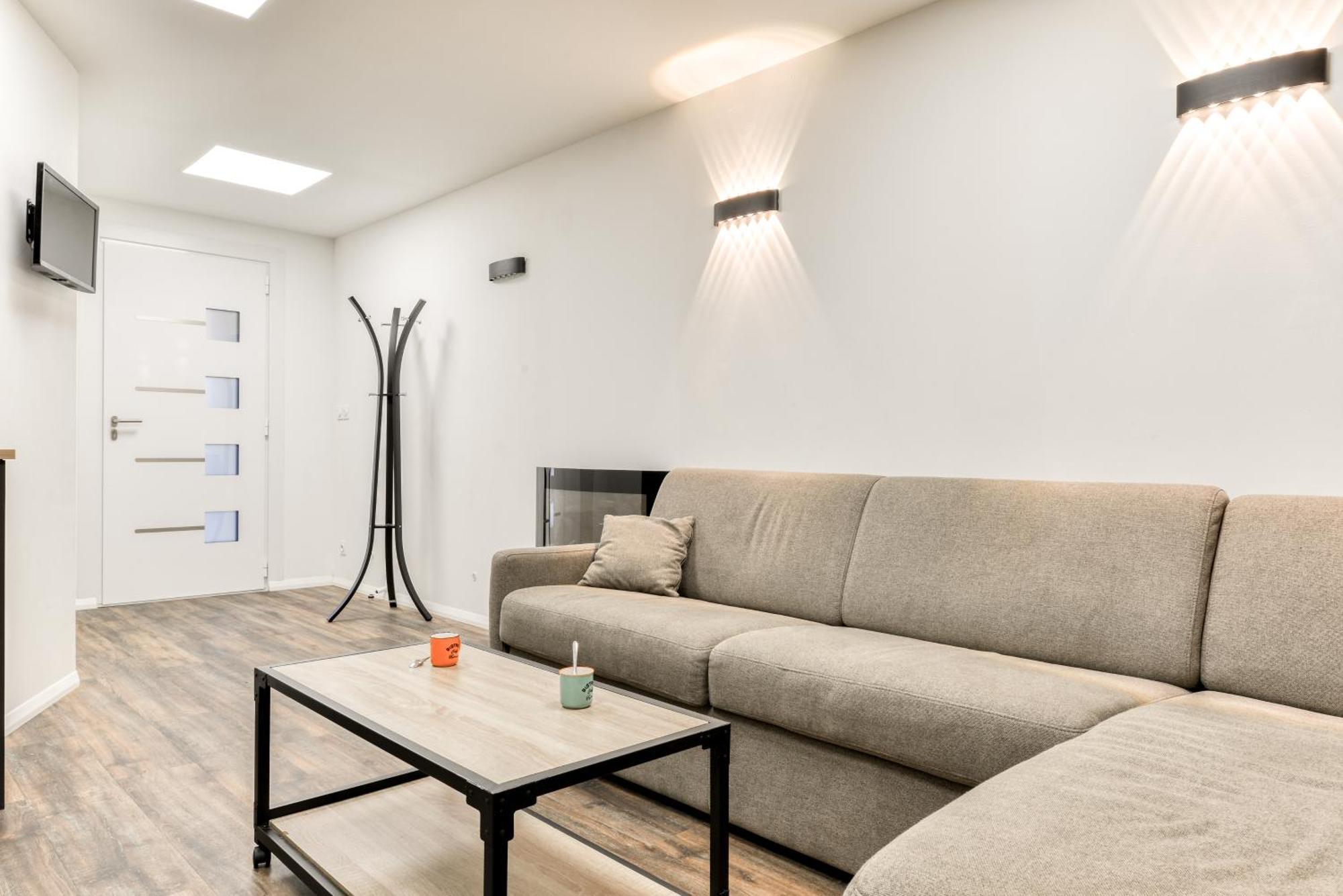 Cote Palais Avec Climatisation - Fibre & Netflix - Spacieux En Rez-De-Chaussee Каркассон Экстерьер фото
